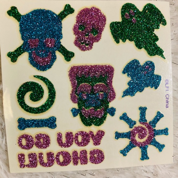 Skull Dance by Lisa Frank ☠️ - Picture 9 of 15